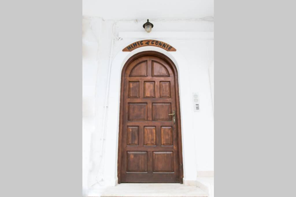 Mimis & Connie 1 Apartment Karpathos Town  Exterior photo